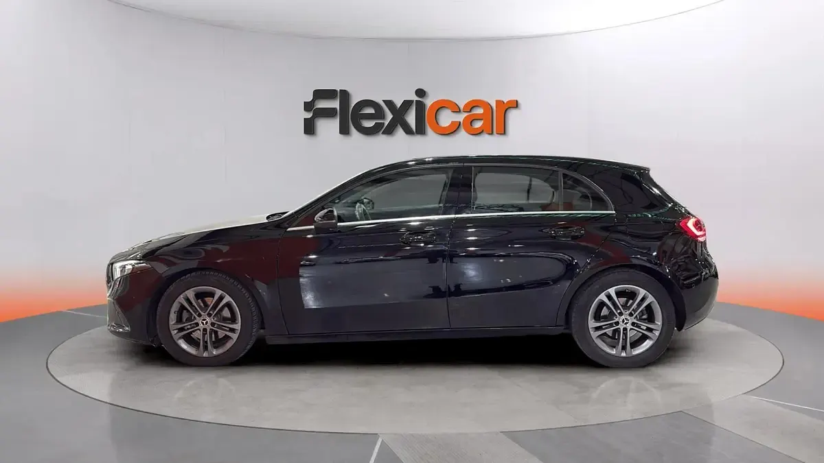 Usado Mercedes A180 136 CV (100 kW) 2020 Negro Berlina