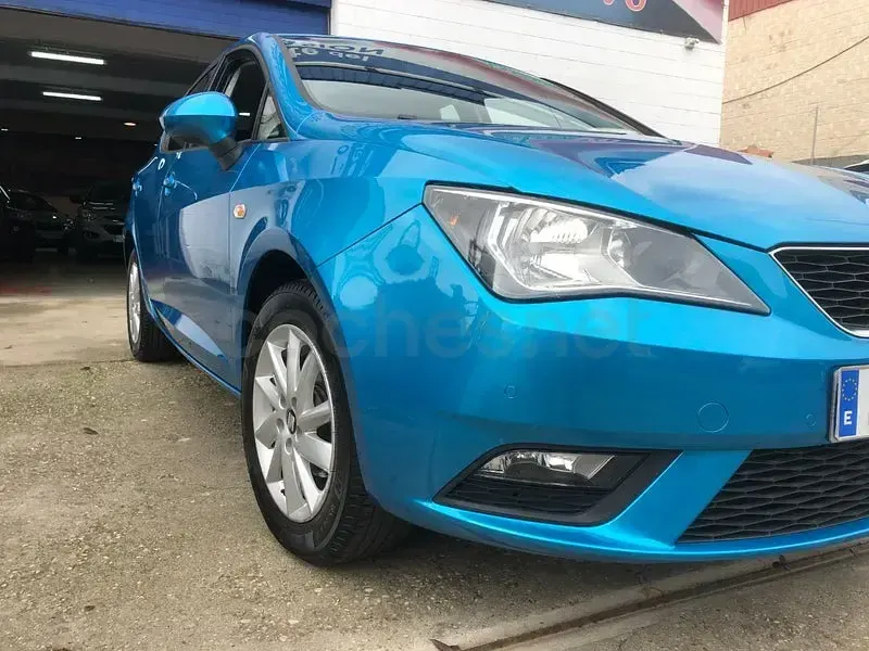 Usado Seat Ibiza FR 105 CV (77 kW) 2014 Azul Berlina