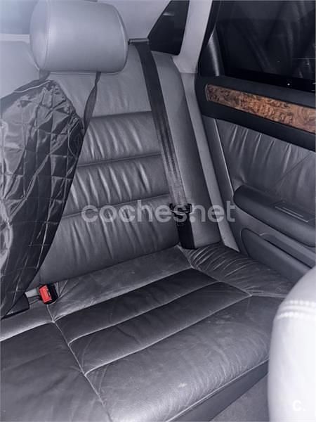 Usado Audi A6 193 CV (141 kW) 1999 Azul Familiar