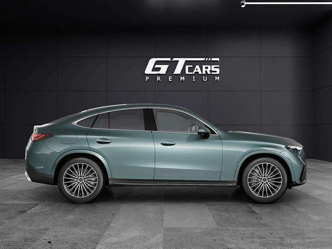 Usado Mercedes GLC300e AMG 333 CV (244 kW) 2025 Verde Coupe