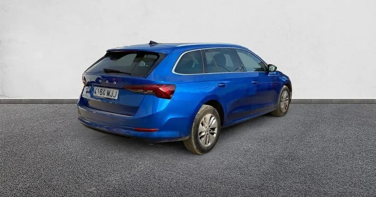 Usado Skoda Octavia Ambition 150 CV (110 kW) 2023 Familiar
