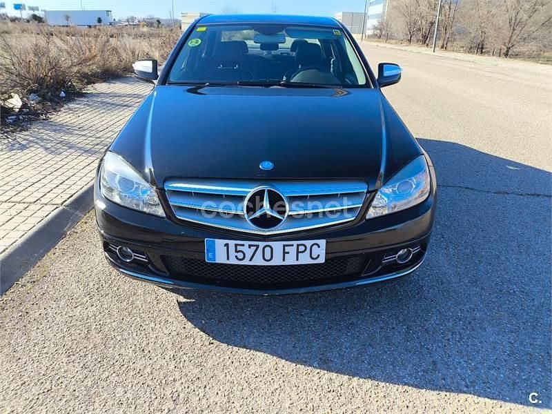Usado Mercedes C220 Avantgarde 150 CV (110 kW) 2007 Negro Berlina