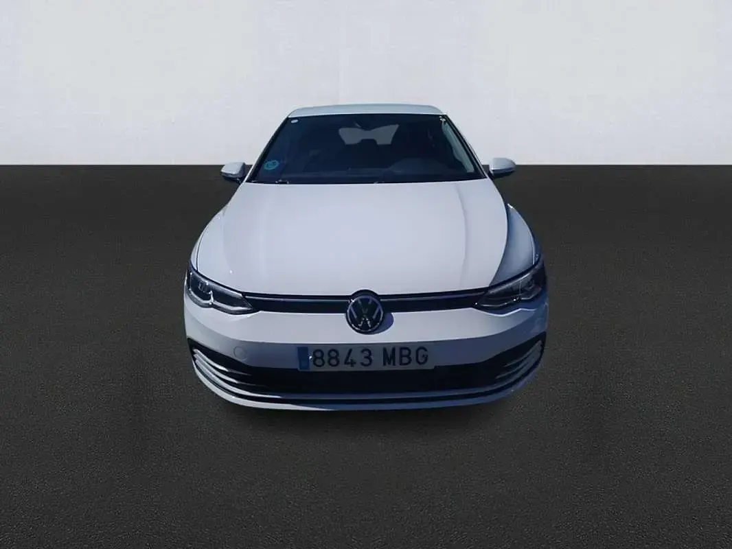 Usado VW Golf VIII Life 131 CV (96 kW) 2022 Blanco Utilitario