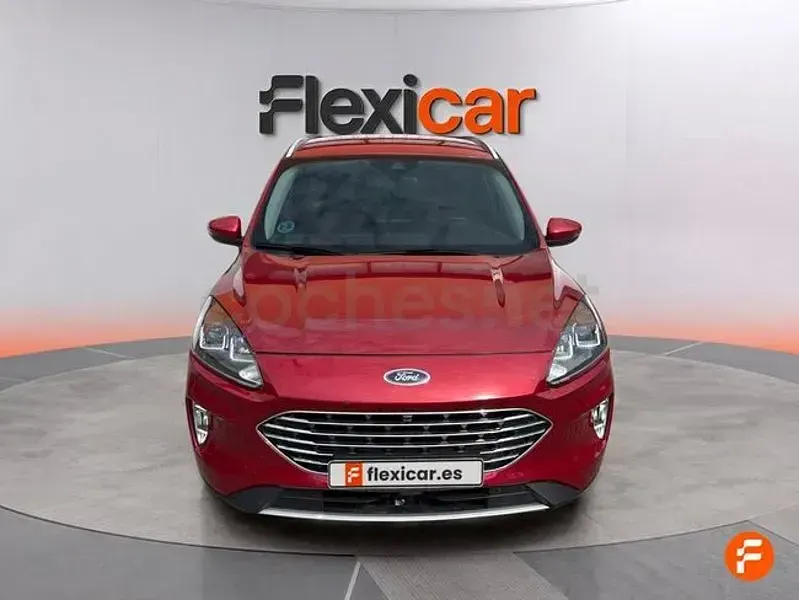 Usado Ford Kuga Titanium 150 CV (110 kW) 2023 Rojo SUV