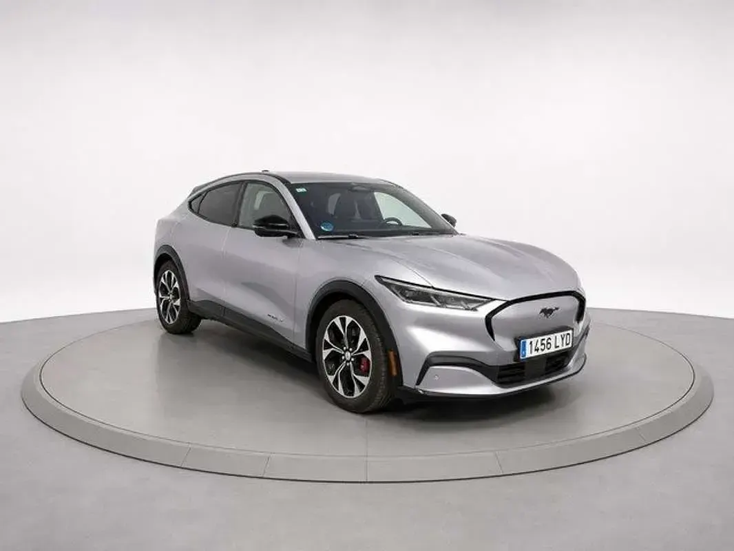 Usado Ford Mustang Mach-E 258 kW (351 CV) 2022 Gris SUV