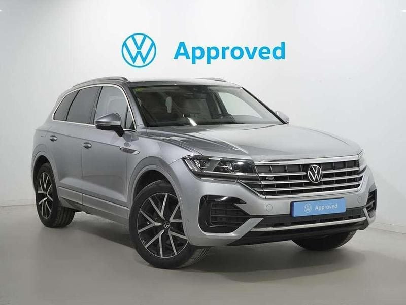 Usado VW Touareg Elegance 286 CV (210 kW) 2022 Plateado SUV