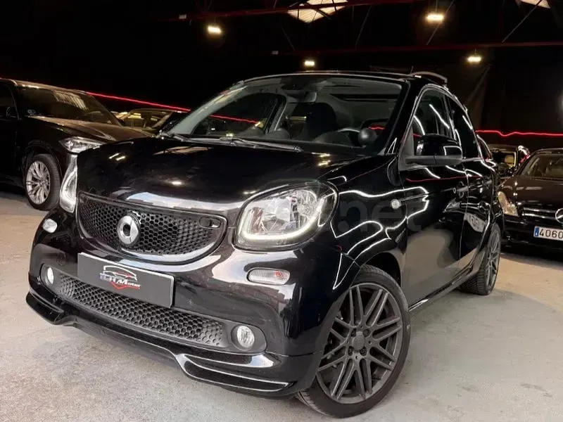 Usado Smart ForFour Brabus 109 CV (80 kW) 2017 Negro Utilitario