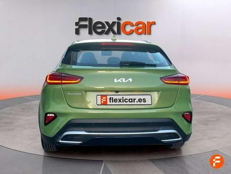 Usado Kia XCeed 120 CV (88 kW) 2023 Verde SUV