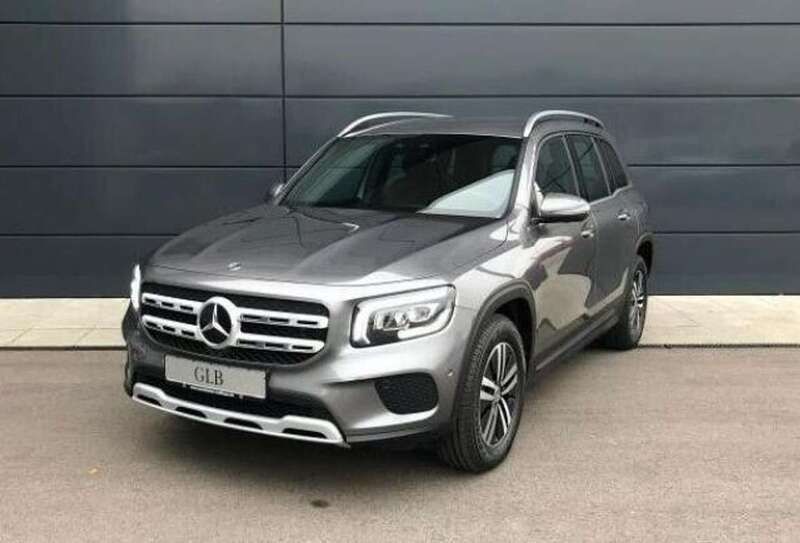 Usado Mercedes GLB200 116 CV (85 kW) 2020 Gris SUV