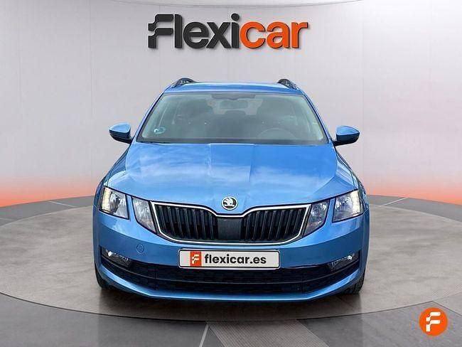 Usado Skoda Octavia 116 CV (85 kW) 2019 Azul Familiar