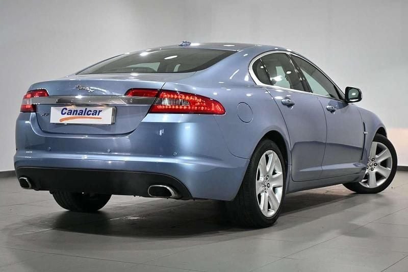 Usado Jaguar XF Premium Luxury 298 CV (219 kW) 2008 Azul Berlina