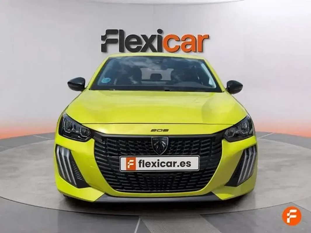 Usado Peugeot 208 Style 110 CV (80 kW) 2025 Amarillo Utilitario