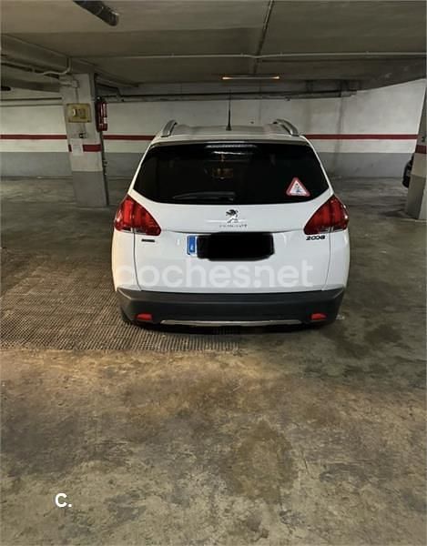 Usado Peugeot 2008 Style 100 CV (73 kW) 2015 Blanco SUV