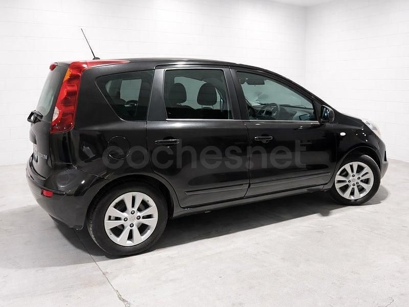 Usado Nissan Note Acenta+ 88 CV (64 kW) 2010 Negro Utilitario