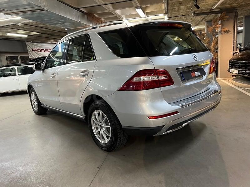 Usado Mercedes ML250 204 CV (150 kW) 2012 Gris / plata SUV