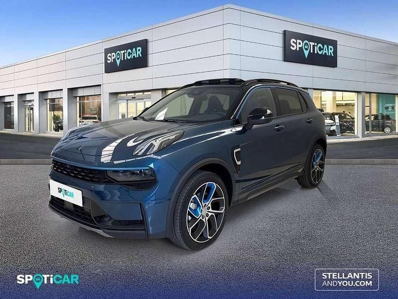 Negro Usado 2024 Lynk & Co 01 SUV | 28.495 € - Imagen 1/4