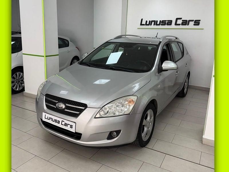 Usado Kia Ceed Active 115 CV (84 kW) 2008 Gris / plata Utilitario