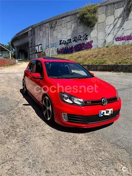 Usado VW Golf VI GTI 210 CV (154 kW) 2010 Rojo Berlina
