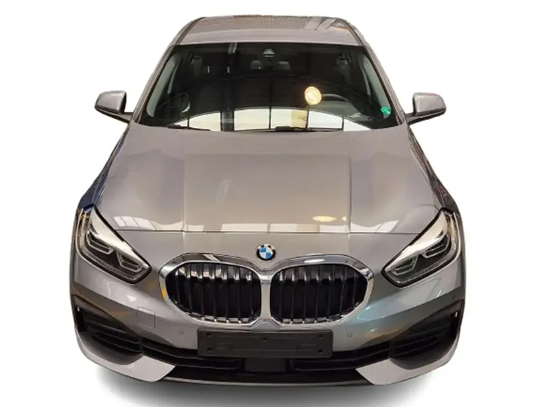 Usado BMW 118 150 CV (110 kW) 2023 Gris Utilitario