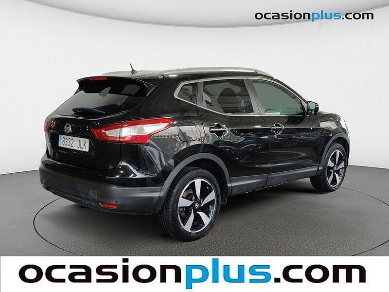 Usado Nissan Qashqai N-Connecta 131 CV (96 kW) 2016 Negro SUV