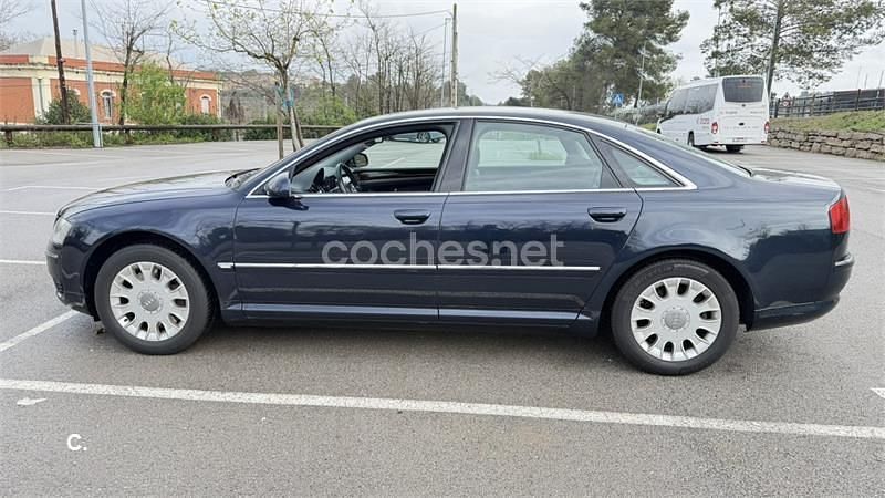 Usado Audi A8 335 CV (246 kW) 2005 Azul Berlina