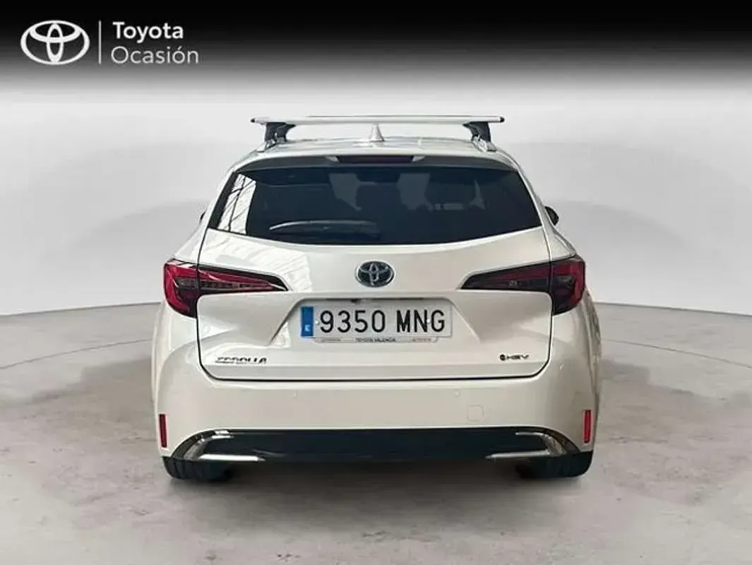 Usado Toyota Corolla Style 140 CV (102 kW) 2024 Blanco Familiar