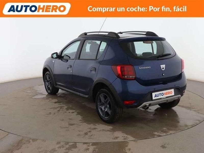 Usado Dacia Sandero 90 CV (66 kW) 2017 Azul Utilitario
