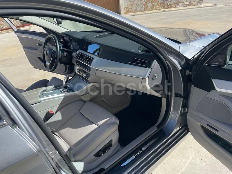 Usado BMW 530 Sport Line 258 CV (189 kW) 2011 Gris / plata Berlina