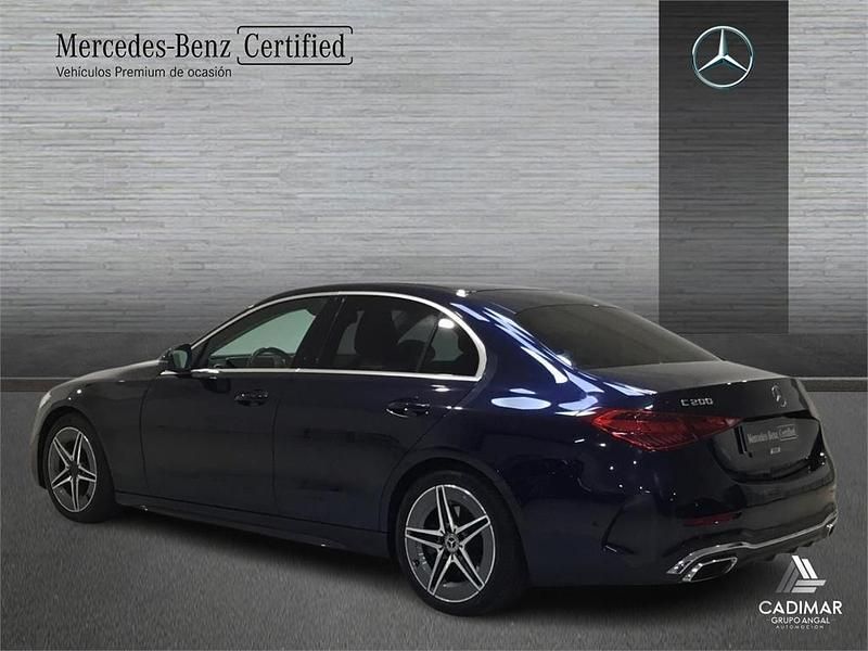 Usado Mercedes C200 AMG line 204 CV (150 kW) 2021 Azul cavansita Berlina