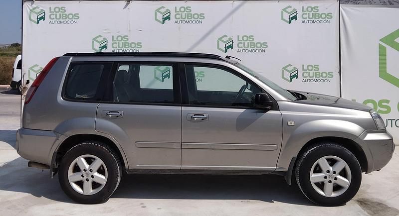 Käytetty Nissan X-Trail Pack 136 HP (100 kW) 2005 Ruskea Katumaasturi