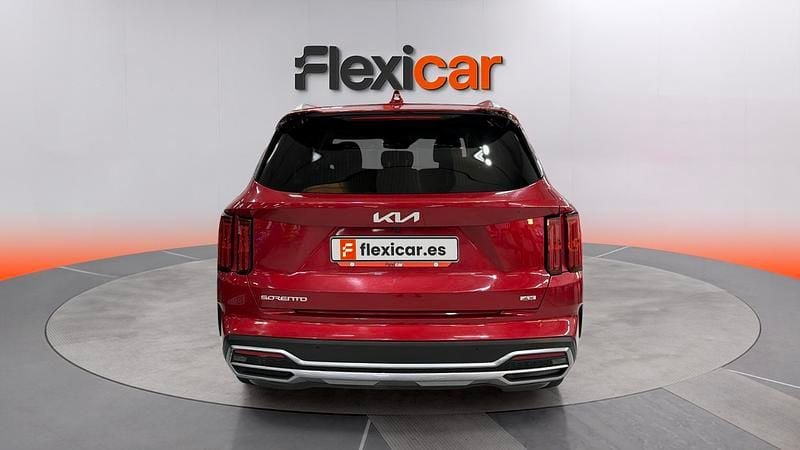 Usado Kia Sorento 194 CV (142 kW) 2023 Granate SUV