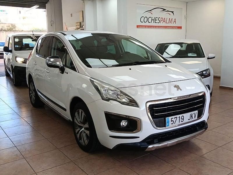 Usado Peugeot 3008 Allure 120 CV (88 kW) 2015 Blanco Familiar