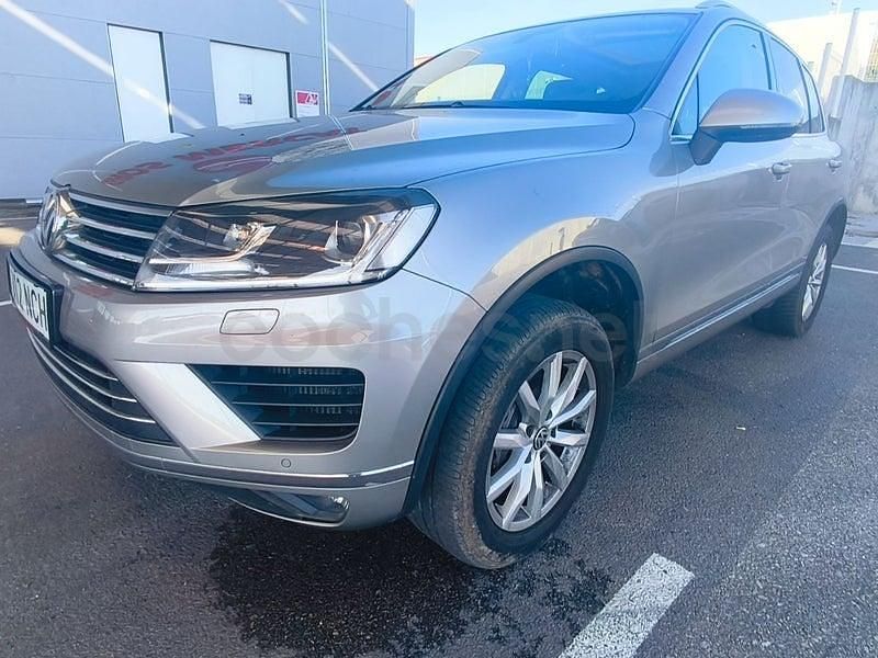 Usado VW Touareg 262 CV (192 kW) 2015 Gris / plata SUV