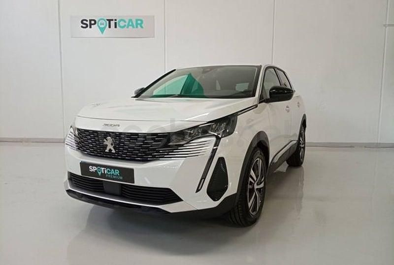 Usado Peugeot 3008 Allure 131 CV (96 kW) 2022 Blanco SUV
