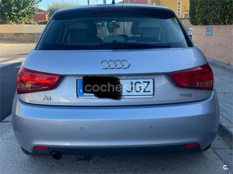 Usado Audi A1 Sportback Ambition 86 CV (63 kW) 2014 Gris / plata Utilitario