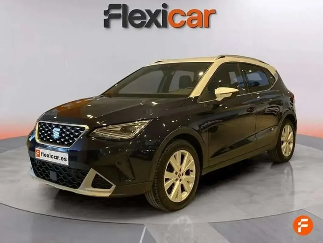 Usado Seat Arona FR 110 CV (80 kW) 2022 Negro SUV