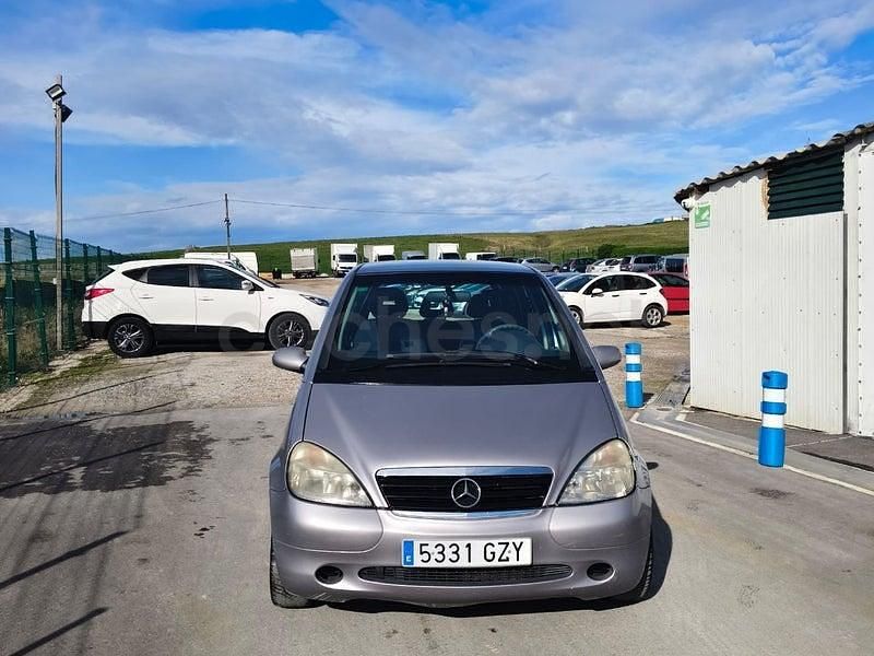 Usado Mercedes A170 Elegance 90 CV (66 kW) 2000 Beige Monovolumen