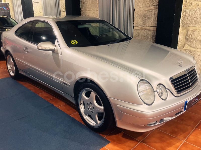 Gris / plata Usado 2001 Mercedes CLK200 Elegance Coupe | 6999 € (Un poco caro) - Imagen 1/4