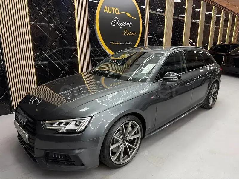 Usado Audi A4 S-Line 272 CV (200 kW) 2017 Gris / plata Familiar