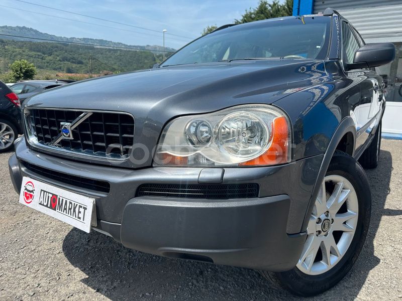 Gris / plata Usado 2005 Volvo XC90 Momentum SUV | 8990 € (Precio justo) - Imagen 1/4