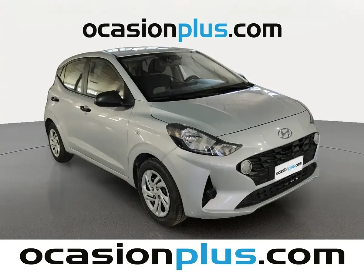 Usado Hyundai i10 67 CV (49 kW) 2022 Gris / plata Utilitario