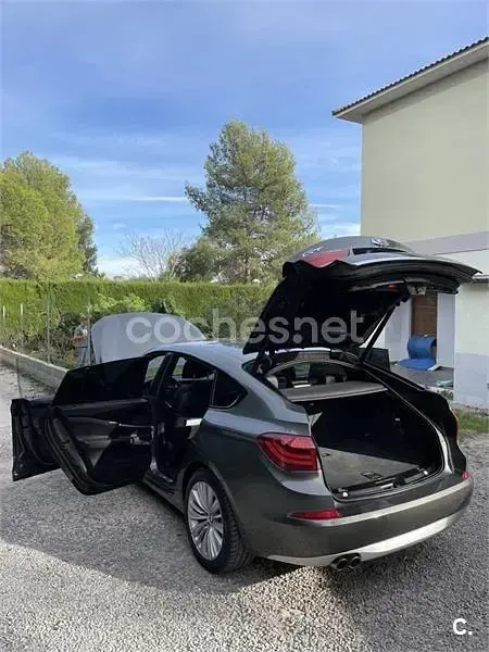 Usado BMW 530 Gran Turismo 258 CV (189 kW) 2014 Gris / plata Berlina
