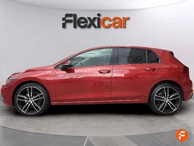 Usado VW Golf VIII Life 110 CV (80 kW) 2023 Rojo Berlina