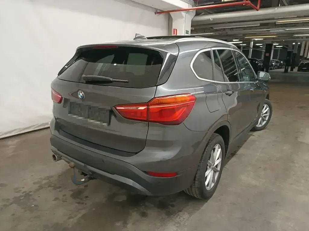 Usado BMW X1 136 CV (100 kW) 2022 Gris SUV