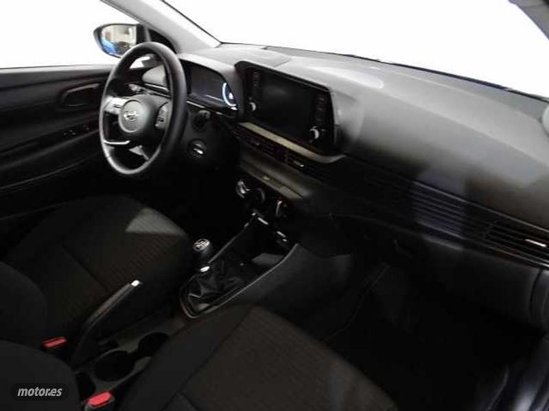 Usado Hyundai i20 99 CV (72 kW) 2023 Intense blue Utilitario