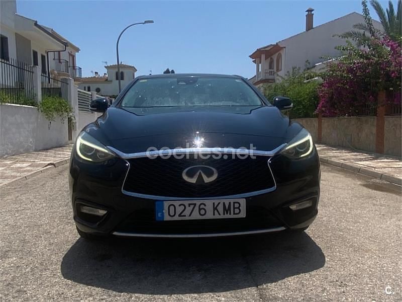 Negro Usado 2018 Infiniti Q30 Premium Utilitario | 15.250 € (Precio justo) - Imagen 1/4