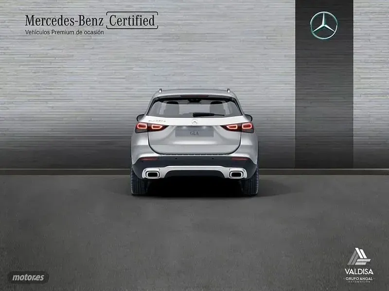 Usado Mercedes GLA250 Progressive 160 CV (117 kW) 2021 Gris / plateado SUV