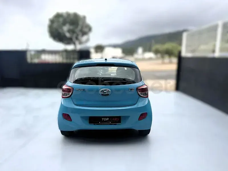 Usado Hyundai i10 67 CV (49 kW) 2014 Azul Utilitario