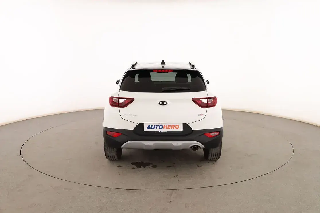 Usado Kia Stonic 120 CV (88 kW) 2020 Blanco SUV