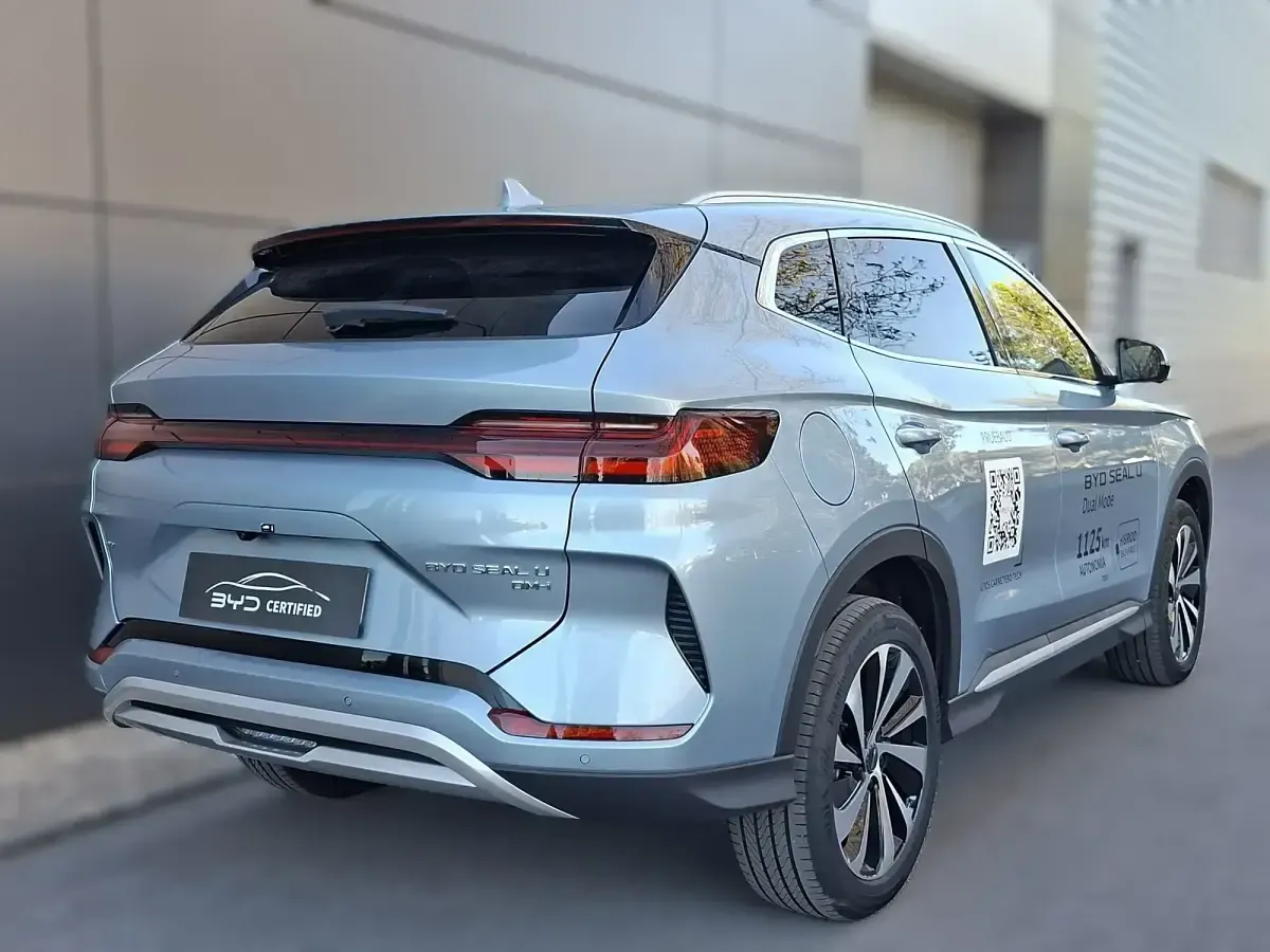 Usado BYD Seal U Design 324 CV (238 kW) 2025 Gris / plata SUV